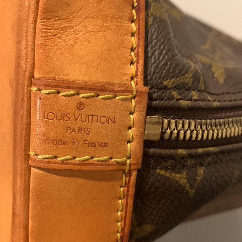 Louis Vuitton Alma PM (bigger one) Hand Bag - Picture 10 of 13